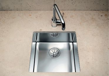 Vue 1 Evier en inox Blanco Claron 521579 couleur inox 550x332 avec 1 cuve vidage manuel