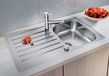 Vue 1 Evier en inox Blanco Lantos 519707 couleur inox 860x500 avec 1 cuve vidage manuel