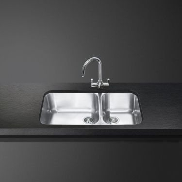 Vue 1 Evier en inox Smeg Alba UM45 couleur inox avec 1 cuve